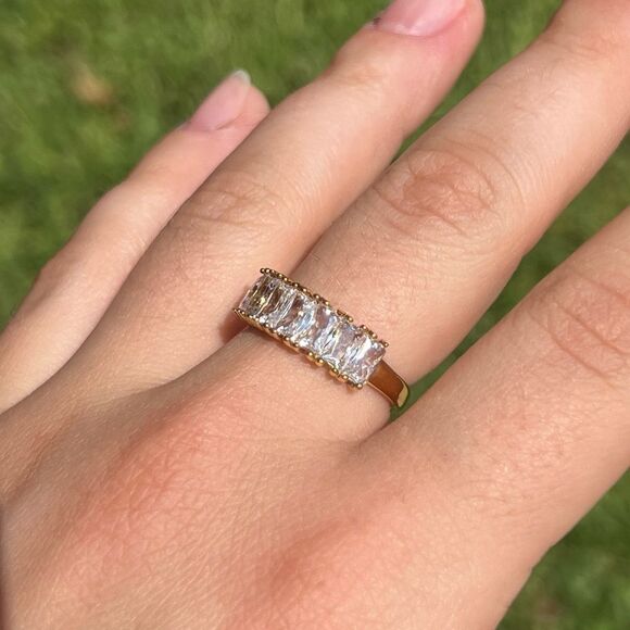 New! “Jacquelyn” Gold Baguette Crystal Ring - Picture 2 of 3